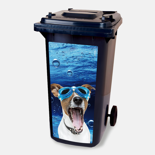 Kliko sticker Diving Dog: een duikende hond onder water, vinylsticker van 80 x 37 cm