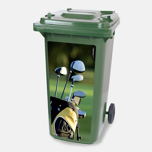 Kliko sticker Golf Bag: een golftas met clubs op een groene fairway, vinylsticker van 80 x 37 cm